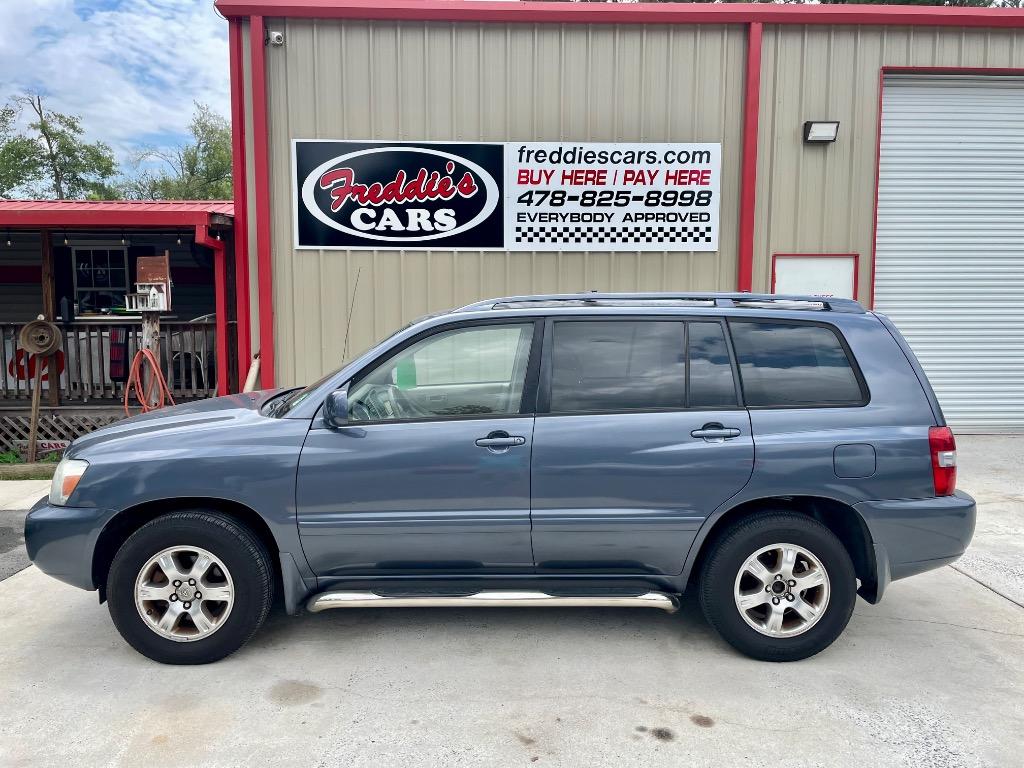 2005 Toyota Highlander Base's photo
