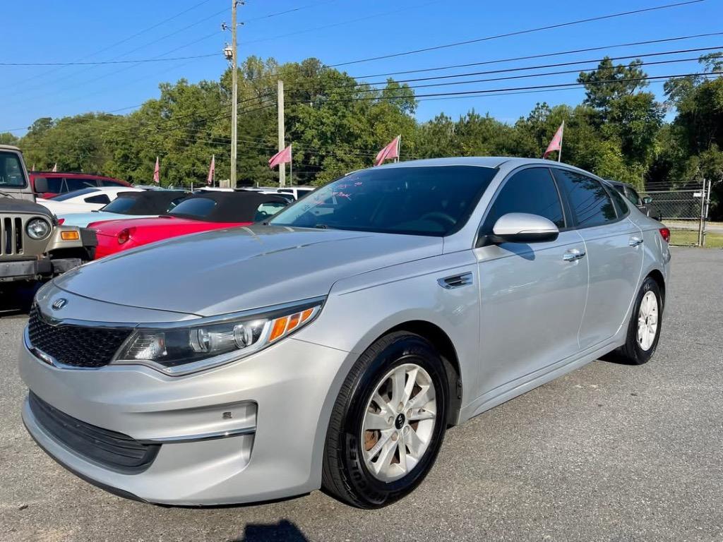 2016 Kia Optima LX's photo