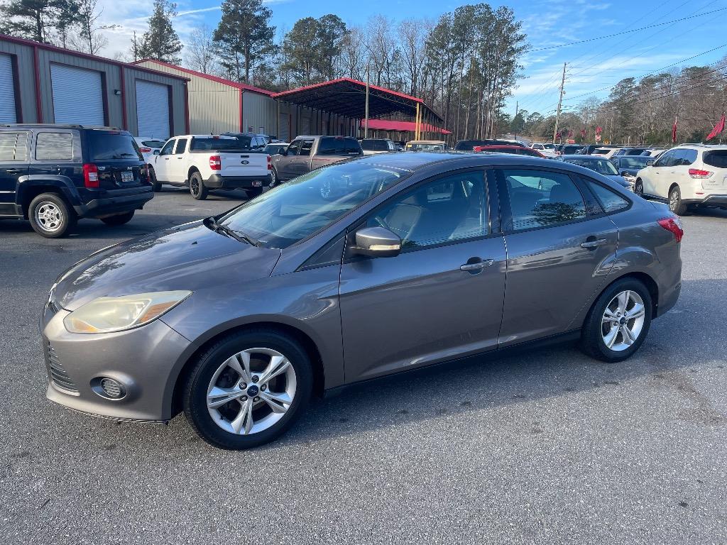 2014 Ford Focus SE's photo
