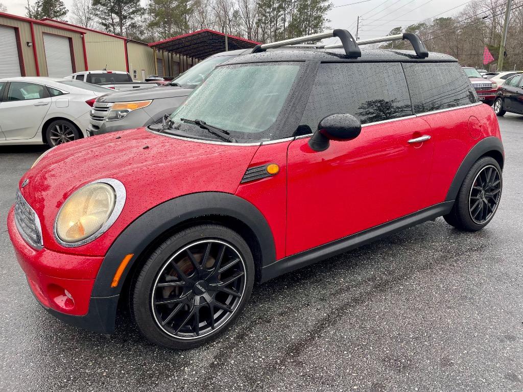 2010 MINI Cooper -'s photo